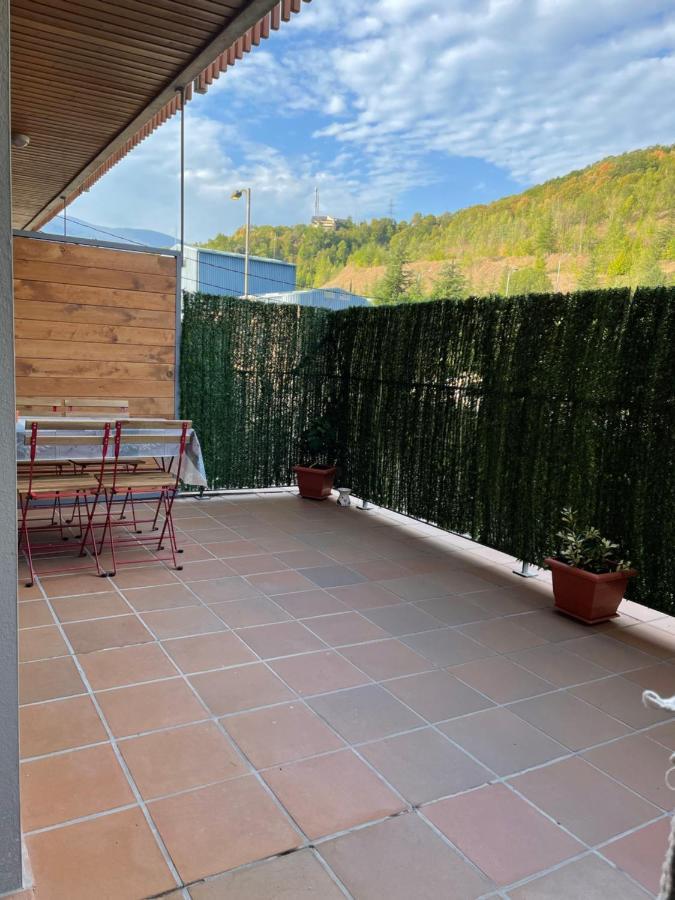 Precioso cálido apartamento en Sort con terraza Exterior foto